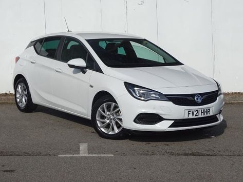 Vauxhall Astra 5 door Hatchback registration FV21HHR has a 1.5 Diesel engine with a Automatic gearbox and boasts impressive fuel consumption of 56.5 mpg and is finished in the colour White. 1st Car, Vauxhall Astra, Walkers, Diesel Engine, Used Cars, Cars For Sale, Mood Board, Fuel, Suv Car