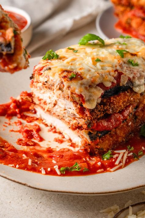 Eggplant Chicken Parmesan, Chicken Eggplant Parmesan, Food With A Twist, Chicken Eggplant, Eggplant Parmesan Recipe, Breaded Chicken Recipes, Eggplant Recipes Parmesan, Breaded Chicken Breast, Eggplant Parmesan