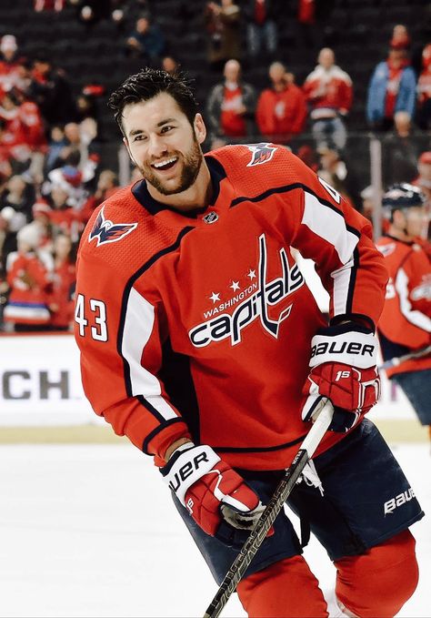 Tom Wilson Capitals, Tom Wilson Hockey, Hockey Game Outfit, Washington Capitals Hockey, Capitals Hockey, Tom Wilson, Hot Hockey Players, Stars Hockey, Blackhawks Hockey