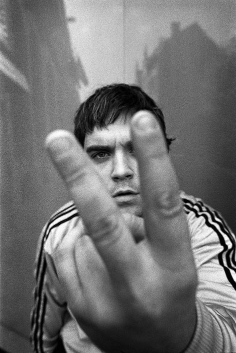 Robbie Williams, Brussels, 1996. © Derek Ridgers Robbie Williams Take That, Derek Ridgers, Punk Boy, Youth Subcultures, Rock Photography, Tim Roth, Damon Albarn, Nick Cave, Robbie Williams