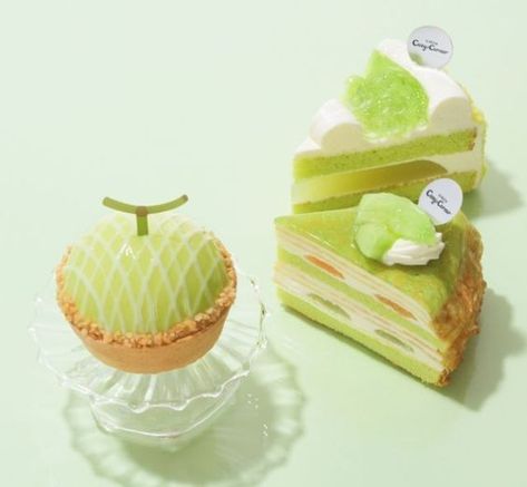 Melon Cake, Pretty Dessert, Delicious Cakes, Japanese Dessert, Bakery Desserts, Think Food, Japanese Sweets, Bakery Recipes, Cake Roll