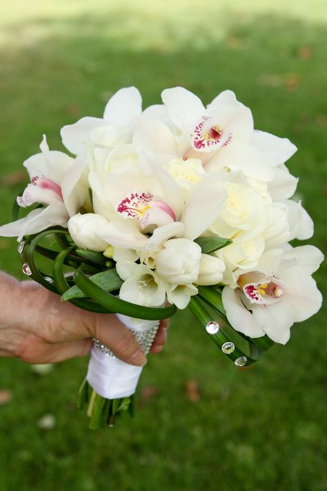 Tulip Orchid Bouquet, Mini Orchid Bouquet, Lilies And Orchids Bouquet, Orchid And Tulip Bouquet, Orquid Bouquet, Cymbidium Orchids Bouquet, Bridal Bouquet Orchids, Bridal Bouquet With Orchids, Lilies And Orchids