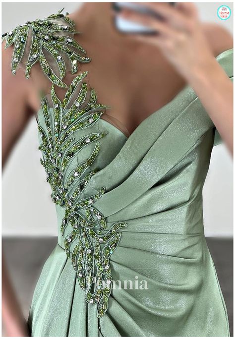 Grandma Dresses, Homecoming Formal Dresses, Mother Of Bride Outfits, Bride Outfits, Mother Wedding Dress, Prom Dresses Sleeveless, Formal Evening Dress, Gatsby Party, Prom Dress Styles