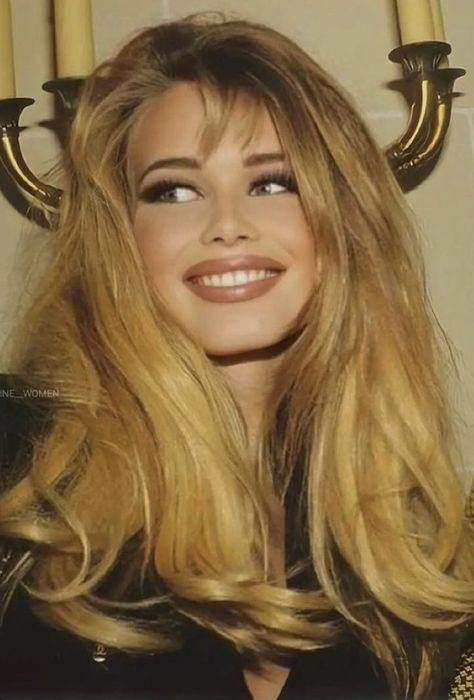 Magic Runes, Claudia Schiffer, White Tattoo, Cut My Hair, Mode Inspo, Aesthetic Hair, White Ink, Pretty Hairstyles, Hair Looks