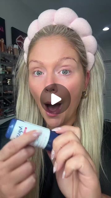 Aquaphor US on Instagram: "This make-up hack ft. Aquaphor Healing Balm Stick is a 10/10 for @kellystrackofficial #AquaphorHacks" Aquaphor Uses Face, Aquaphor Uses, Face Balm, Healing Balm, Makeup Tips, Lip Balm, The Balm, Make Up, Healing