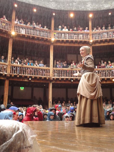 The show goes on. (Globe Theatre, London.)    I would totally Act in the Rain! Elizabethan Theatre, The Globe Theatre, Performance Poetry, Globe Theatre, Globe Theater, Shakespeare In Love, Theatre London, Drama Theatre, Theatre Nerds