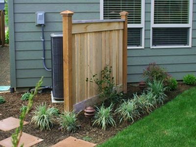 Privacy Fence Air Conditioner Hide, Pallet Fence, Modern Fence, Fence Decor, Fence Ideas, Backyard Fences, Wooden Fence, Side Yard, Garden Fencing