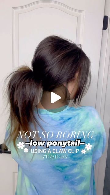 Amelia Gaerte on Instagram: "SAVE for later and follow for more 🫶  👉2 simple ways, using a flower claw clip, to make your low ponytail super cute and not boring!   Tag me if you try it so I can see!! 😘   Comment HAIR for a 🔗 to this claw clip! Great quality and it comes in a 2 pack 👌   #lowponytail #hairhack #clawclip #hairstyletutorials #hairtipsandtricks #hairtutorialvideo #cutehairstyle #ponytailhairstyles #easyhairstyle #quickhairstyle #simplehairstyle" Messy Claw Clip Ponytail, Claw Clip Ponytail, Flower Claw Clip, Low Ponytail Hairstyles, Men's Haircut, Low Ponytail, Hair Videos Tutorials, Save For Later, Quick Hairstyles