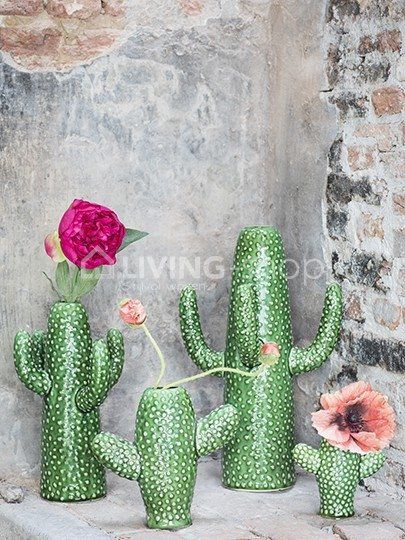 Cactus bloemvaas Serax Cactus Vase, Cactus Ceramic, Old Vases, Small Cactus, Paper Vase, Mini Cactus, Greek Vases, Vase Crafts, Gold Vases