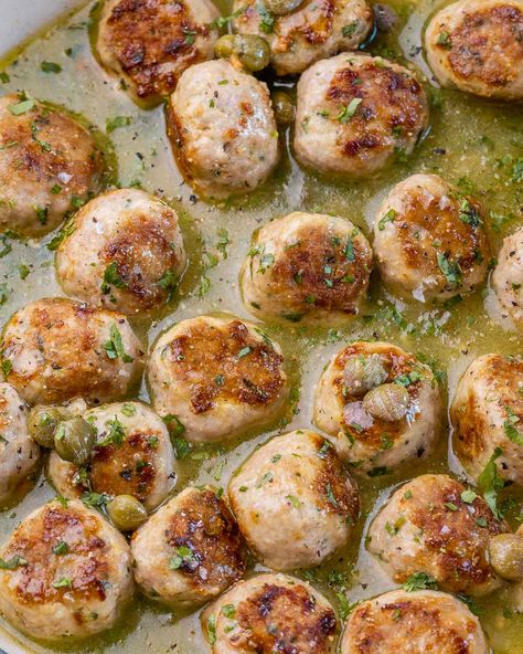 Chicken Piccata Meatballs | Clean Food Crush Chicken Piccata Meatballs, Piccata Sauce, Piccata Recipe, Tasty Meatballs, Chicken Piccata, Clean Food Crush, Food Crush, Chicken Meatballs, Clean Food