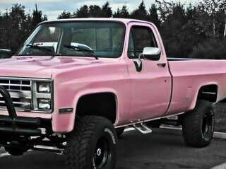 Pink Classic Truck, Pink Pick Up Truck, Pink Square Body Truck, Pink Chevy Trucks Old, Pink Lifted Trucks, Pink Chevy Trucks, Pink Truck Accessories, Pink Chevy, Chevy Trucks Older