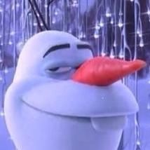 Funny Olaf, Olaf Pictures, Olaf Funny, Funny Disney Characters, Frozen Memes, Cute Christmas Backgrounds, Disney Olaf, Funny Day Quotes, Cartoon Crazy