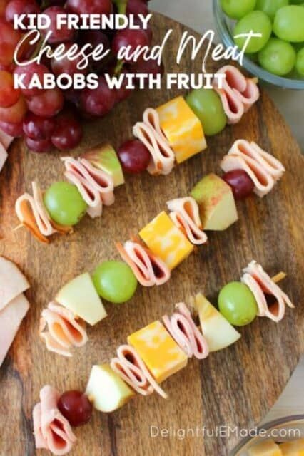 Meat And Cheese Skewers, Meat Kabobs, Cheese Skewers, Kid Lunch Ideas, Lunch For School, Lunches For Kids, Boat Food Ideas, Kid Lunches, Fun Dinner