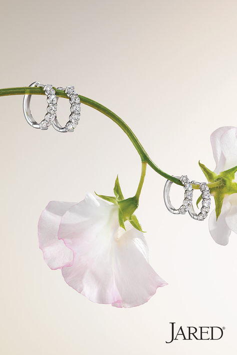 Make a statement that lasts forever with this gift of carefully hand-selected diamonds. Celebrate special moments with the Brilliant Moments® collection. Jewellery Creative, Joy Of Giving, Creative Photoshoot, Graduation Parties, Engagement Celebration, Celebrate Mom, Dragon Jewelry, Jewelry Accessories Ideas, Celebrate Life