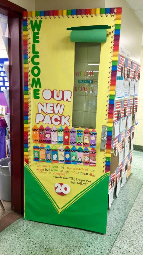 First Day Of School Door Ideas Preschool, Crayon Classroom Door Ideas, Preschool Classroom Decor Themes Class Door Back To School, Back To School Door, Strawberry Ideas, Prek Activities, Preschool Family, Halloween Crafts Preschool, School Door Decorations