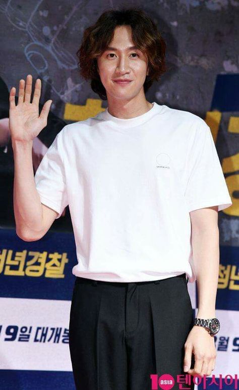 Lee Kwangsoo, Running Man Korean, Asian Cinema, Kwang Soo, Korean Shows, Jong Suk, Lee Jong Suk, Lee Jong, Running Man