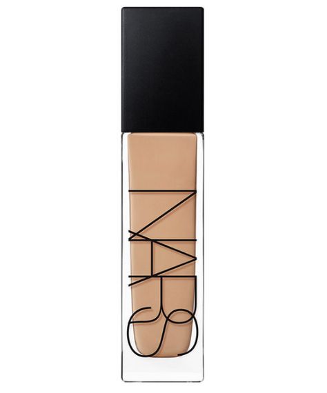 Nars Natural Radiant Longwear Foundation Make Up Astethic, Double Wear Estee Lauder, Top Foundations, Nars Foundation, Korean Makeup Tips, Makeup Powder, Foundation Application, Nars Makeup, Elf Makeup