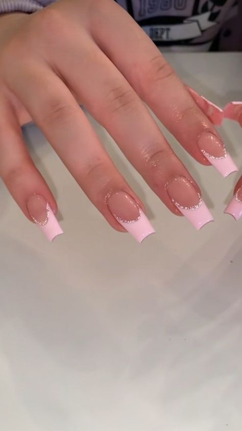 Pink French Tip Nails Glitter Line, Pastel Pink French Tip Nails Square, Medium Rectangle Acrylic Nails, Coffin Pink Nail Ideas, Pink Prom Nails Square, Pink French Tips Design, Medium Square French Tip Acrylic Nails Pink, Simple Coffin Acrylic Nails Medium, Light Pink Nails For Hoco