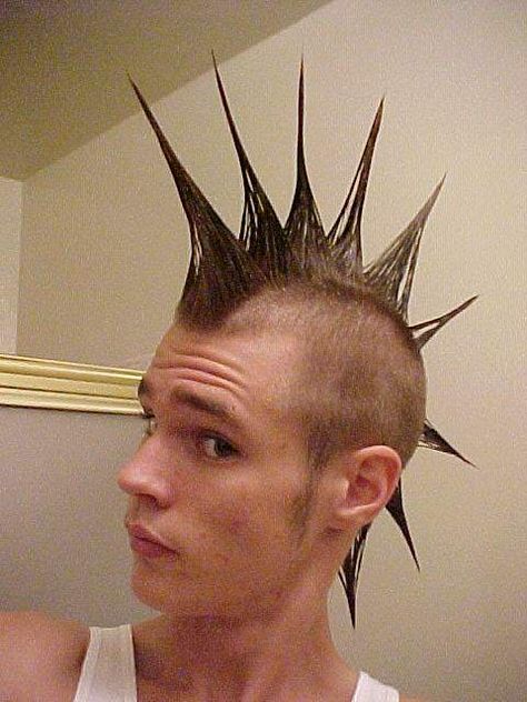 Black Beard Styles, Punk Mohawk, Mohawk Hairstyle, Mens Modern Hairstyles, Hair Doos, Ugly Hair, Cultura Punk, Mohawk Hairstyles Men