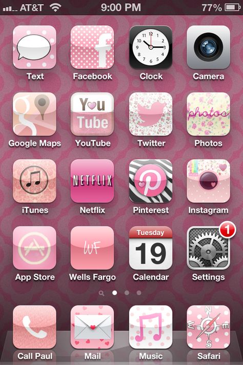 Check it out you guys! 2012 Phone Aesthetic, Nostalgia Phone Wallpaper, Trashy Y2k Phone Layout, 90s Phone Aesthetic, Cocoppa Homescreen, 2014 App Icons, 2000s Phone Layout, Mcbling Phone Layout, Mcbling App Icons