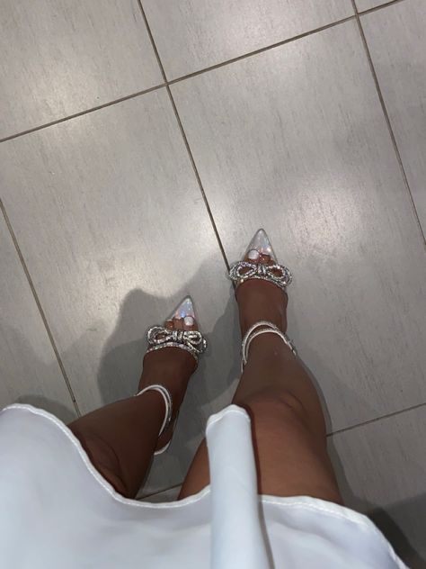 Rhinestone Bow Heels, Heels Luxury, Tie Heels, Crystal Heels, Heels Classy, Bow Heels, Rhinestone Bow, Natural Life, Shoes White