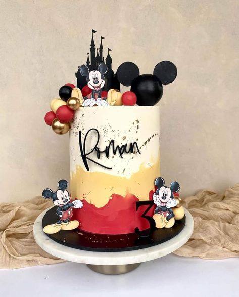 Mickey Mouse Cake Ideas, Tarta Mickey Mouse, Mickey Minnie Cake, Pastel Mickey Mouse, Bolo Do Mickey, Bolo Do Mickey Mouse, Mickey Birthday Cakes, Nightmare Before Christmas Cake, Disney Sweets