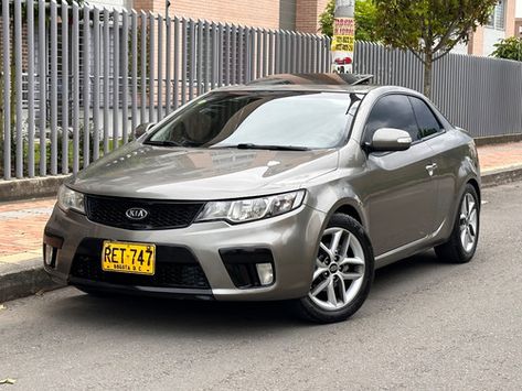 Kia Cerato Koup 2.0 - $ 39.800.000