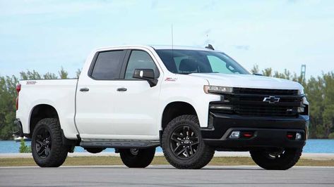 2019 Chevy Silverado Trail Boss Review: Dumb Fun Trailboss Silverado, Chevy Silverado Trail Boss, Silverado Trail Boss, Chevy Silverado Z71, New Chevy Silverado, Custom Silverado, Silverado Z71, Chevy Trucks Older, Chevy 1500