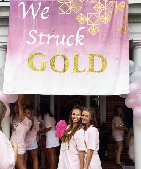 Bid Day Banner, Rush Themes, Recruitment Ideas, Sorority Shirt Designs, Sorority Bid Day, Bid Day Themes, Pi Phi, Bid Day, Sorority Shirts