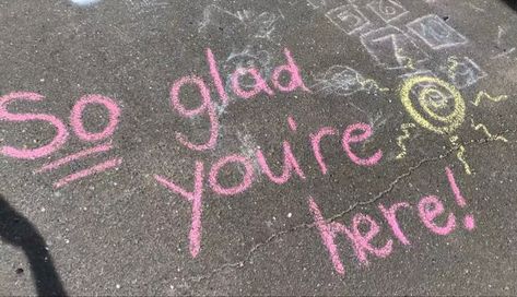 Teacher Chalk Art, Sidewalk Chalk Affirmations, Positive Chalk Art, Back To School Chalk Art, Chalk The Walk, Chalk Art Quotes, Chalk Quotes, School Chalkboard Art, Walk Ideas