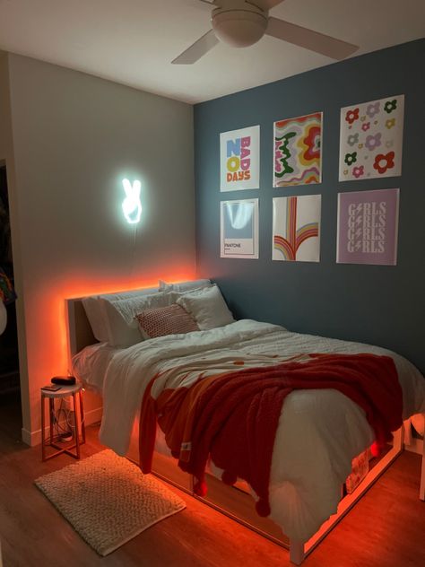 Neon Light Dorm Room, Led Dorm Room Ideas, Dorm Room Ideas Neon, Neon Dorm Room Aesthetic, Neon Dorm Room, Hbcu Dorm Room Ideas, Luxury Dorm, Luxury Dorm Room, College Dorm Room Ideas