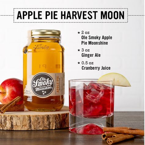 Moon Drink, Moonshine Drink Recipes, Apple Pie Moonshine Recipes, Apple Pie Moonshine Drinks, Apple Pie Moonshine Recipe, Ole Smoky Moonshine, Moonshine Cocktails, Apple Pie Moonshine, Moonshine Recipes