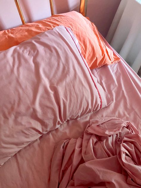 Pink And Orange Comforter, Pink Orange Bedding, Pink Orange Bedroom Decor, Pink And Orange Sheets, Pink And Orange Aesthetic Bedroom, Red And Pink Bedding, Burnt Orange And Pink Bedroom, Orange And Pink Bedding, Light Pink And Orange Aesthetic