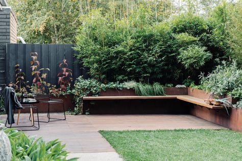 Dream Come True | green magazine Ideas Terraza, Metal Garden Beds, Australian Garden, Small Courtyards, Casa Patio, Family Garden, Garden Oasis, Courtyard Garden, Back Garden