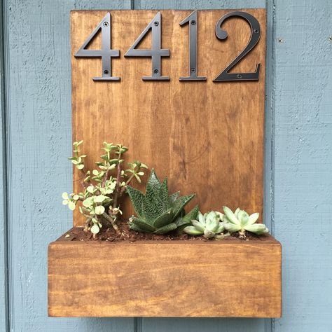 House Number Planter, Planter Box Diy, Address Planter, Planter Box Plans, House Numbers Diy, Backyard Gardens, Porch Remodel, House Plaques, Diy Planter Box