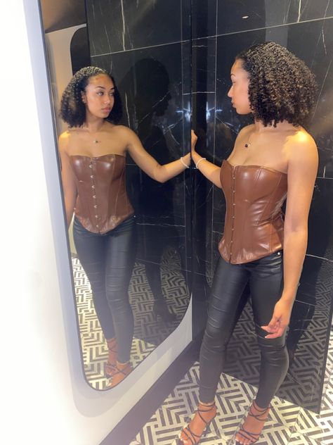 Brown corset outfit - black girl Brown Corset Dress Outfit, Brown Corset Belt Outfit, Brown Corset And Skirt Outfit, Fitted Brown Corset Dress With Corset Back, Brown Corset Top Outfit, Brown Leather Corset Outfit, Corset Outfit Black, Brown Corset Outfit, Corset Outfit Black Women