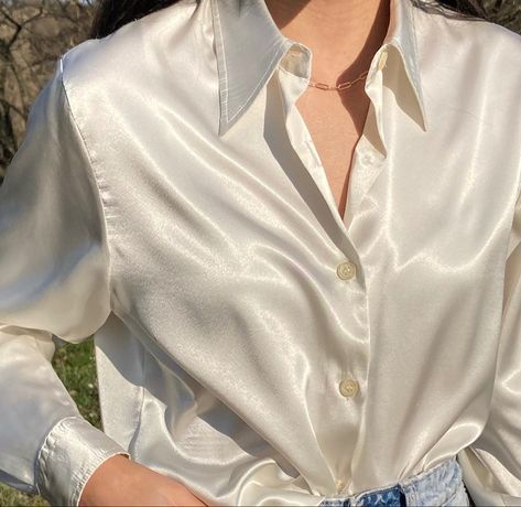 White Silky Shirt Outfit, White Silk Shirt Outfit Classy, Satin Shirt Aesthetic, Silk Polo Outfit Women, White Shirts Aesthetic, Satin White Shirt Outfit, Old Money Blouse, Silk Shirt Aesthetic, White Silk Blouse Outfit