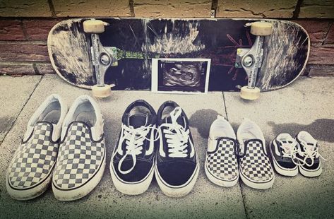 Skateboard Gender Reveal, Vans Pregnancy Announcement, Vans Baby Announcement, Skateboard Baby Shower Ideas, Pregnancy Announcement Shoes, Baby Announcement Shoes, Edgy Baby, Announce Pregnancy, Pregnancy Announcement Family