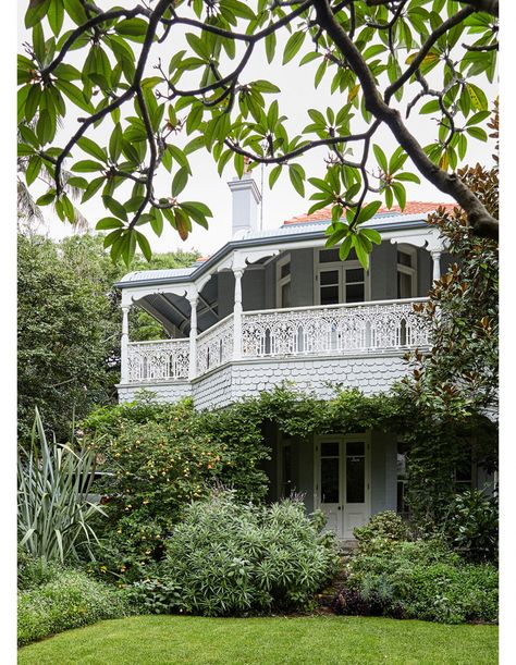 Heritage Homes Australian, Steve Cordony, Nz Homes, Australian Home Decor, Antique White Usa, Dulux Natural White, Australian Country, Top Architects, House Deck