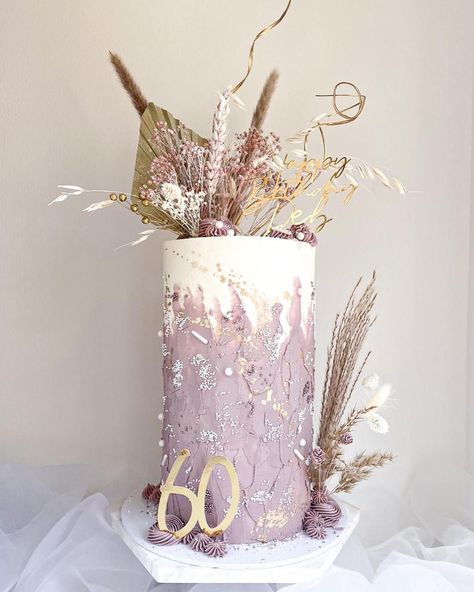 Tall Cake Designs, Buttercream Piping, Gold Leaf Cakes, Tall Cake, Cake Dip, Single Tier Cake, Boho Cake, Wedding Anniversary Cakes, Pastel Cakes