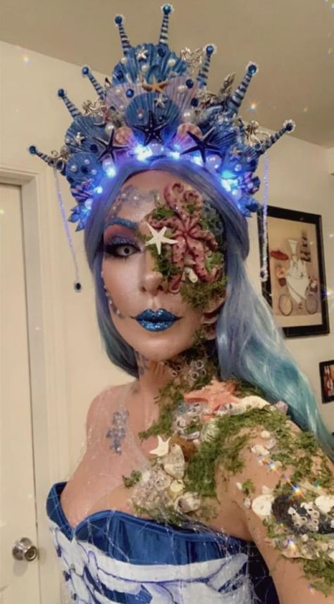 Sea Witch Makeup Halloween, Sea Witch Halloween Costume, Thalassophobia Makeup, Zombie Mermaid Costume, Ocean Fairy Costume, Sea Queen Costume, Aquatic Costume, Sea Halloween Costume, Zombie Fairy Costume