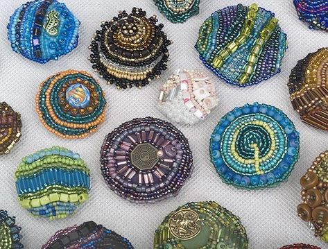 Button Creations, Fiber Art Jewelry, Group Picture, Fabric Brooch, Fancy Buttons, Beautiful Beadwork, Vintage Jewelry Art, Diy Buttons, Hand Dyed Fabric