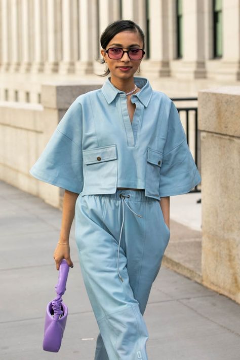 Fashionista Clothes, Classy Casual Outfits, The Best Street Style, Classy Casual, Satin Blouse, Fall 2022, Touch Of Class, Cool Street Fashion, High Fashion Street Style