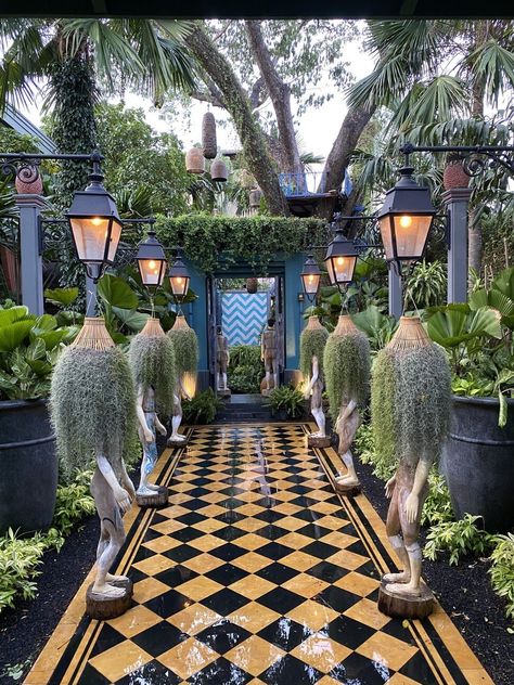 Garden Hotel Design, Bill Bensley Design, Outdoor Hotel Design, Bill Bensley Landscape, Bill Bensley Interior, Inside Garden Ideas Interiors, Hotel Garden Design, Restaurant Garden Design, Garden Restaurant Design