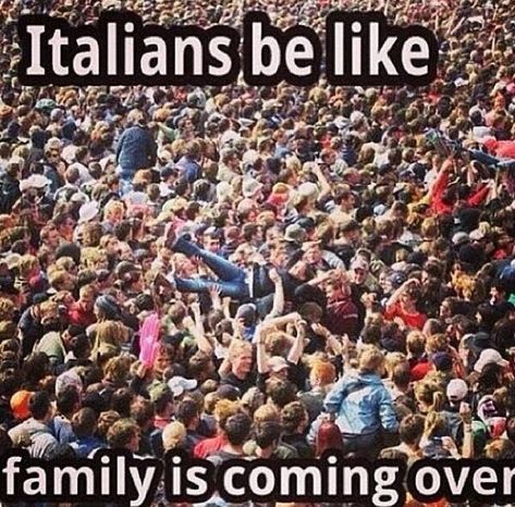 27 Of The Funniest Memes About Italy Italian Girl Problems, Italian Problems, Italian Memes, Mean Humor, Italian Pride, Italian Humor, Memes In Real Life, Italian Life, Food Memes