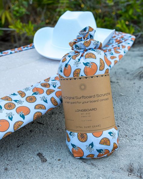 So, why a Surfboard Scrunchie? 🍊 🔸Traditional surfboard socks are not easy to put on! - our concept allows you to protect your board in seconds 🔸Wax resistant & made with stretchy, doubled layered, marine-grade lycra 🔸Sourced & handmade in Florida, USA - supporting local makers 🔸Comes in a matching storage case & hair scrunchie closure If you have a board between 9ft - 9'6", The Original Surfboard Scrunchie® is your bestie surf accessory for preventing your wax from melting and keeping ... Sunsets Orange, Ocean Accessories, Surfboard Covers, Florida Artist, Orange Blossoms, Light Travel, Surf Gear, Surf Accessories, Longboards