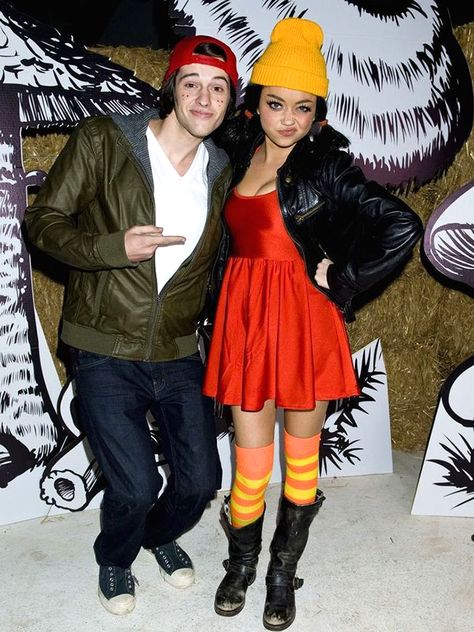 Dress up as Ashley Spinelli from Recess for Halloween. Spinelli Costume, Cena Halloween, Matt Prokop, Costume Closet, Best Celebrity Halloween Costumes, Celebrity Halloween, Laugh Track, Halloween Things, Couples Costume