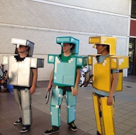 Minecraft Cosplay, Minecraft Halloween Costume, Minecraft Armor, Minecraft Costumes, Trio Costumes, Bangunan Minecraft, Trio Halloween Costumes, Diy Minecraft, 밈 유머