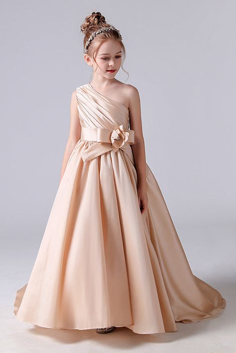 Welcome to our Store. Thanks for your interested in our gowns. Dresses can be made with custom sizes and color, wholesale and retail are also warmly welcomed.Service email: service@simibridaldresses.com ? A.Condition Style: A-lineLength: floor-lengthFabric: PolyesterEmbellishment: pleatsColor:?champagneSize: child 4- Child 11Closure:Zipper back?Lining:Boned and Fully Lined . B. Color: champagne If you need any other color or special requirement, please contact me by email and I will take care of Kids Wedding Dress, Simple Flower Girl Dresses, Champagne Flower Girl Dress, Cheap Flower Girl Dresses, Prom Dresses Elegant, Professional Dress, Lace Beach Wedding Dress, Long Sleeve Prom, Two Piece Homecoming Dress