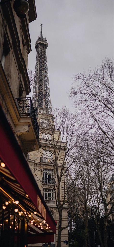 Autumn In Paris Wallpaper, Cities Wallpaper Iphone, Paris Phone Wallpaper, France Aesthetic Wallpaper, Paris Wallpaper Aesthetic, Paris Aesthetic Vintage, Paris Wallpaper Iphone, Paris Aesthetic Wallpaper, Paris Autumn